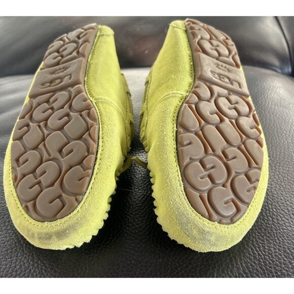 Ugg Dakota Ladies Cozy Suede Moccasin with Wool Blend Lining, Size 6  Color Lime - Picture 12 of 12